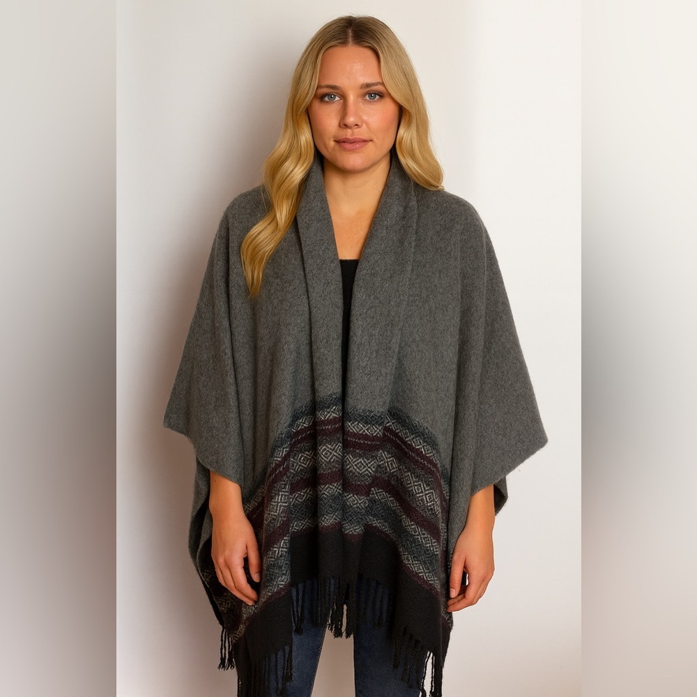 ROOTS Canada - Fringed Wrap / Shawl. Blanket-wrap style. One Size